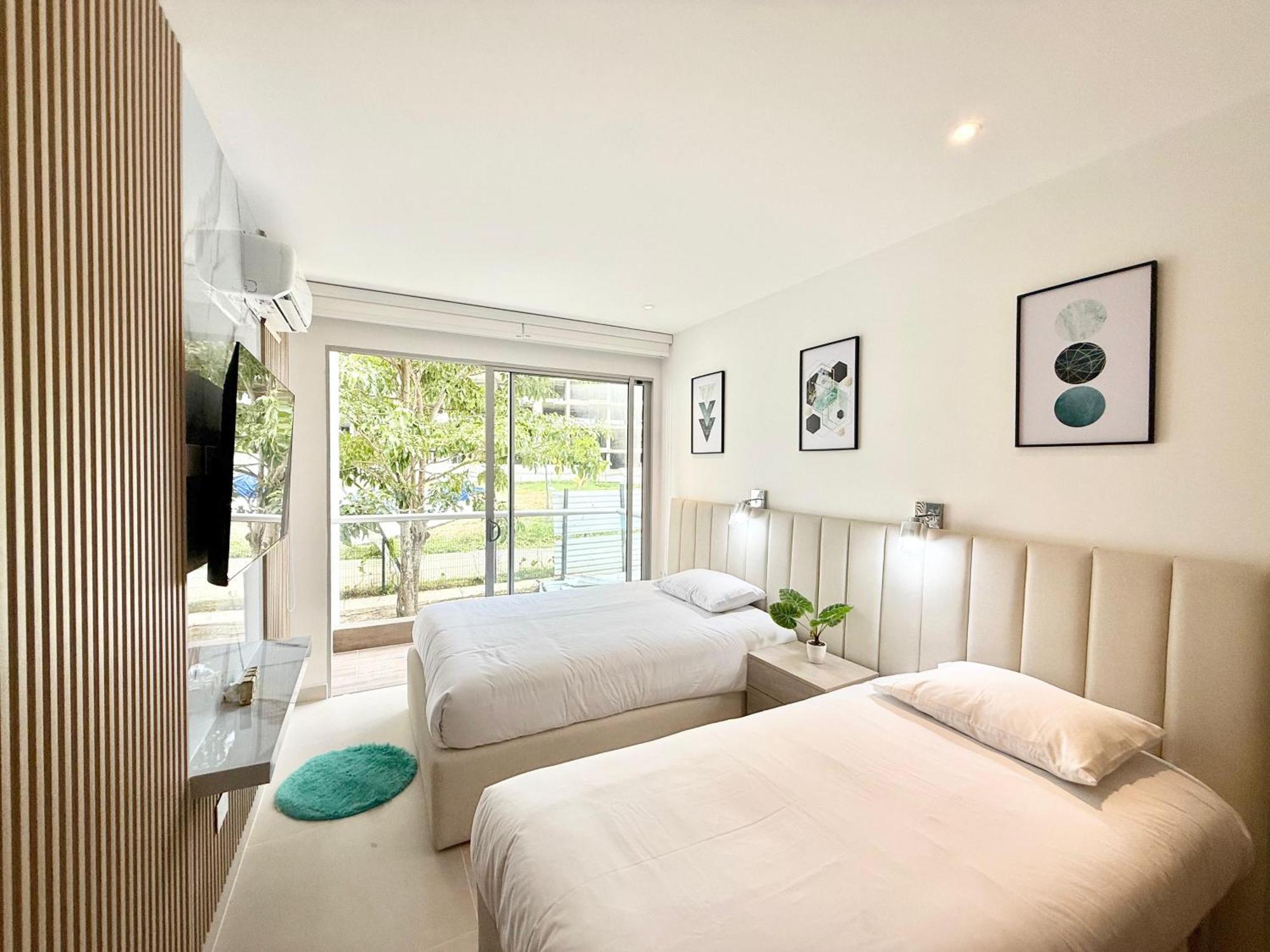 Baia Krystal P4, 1a Cartagena